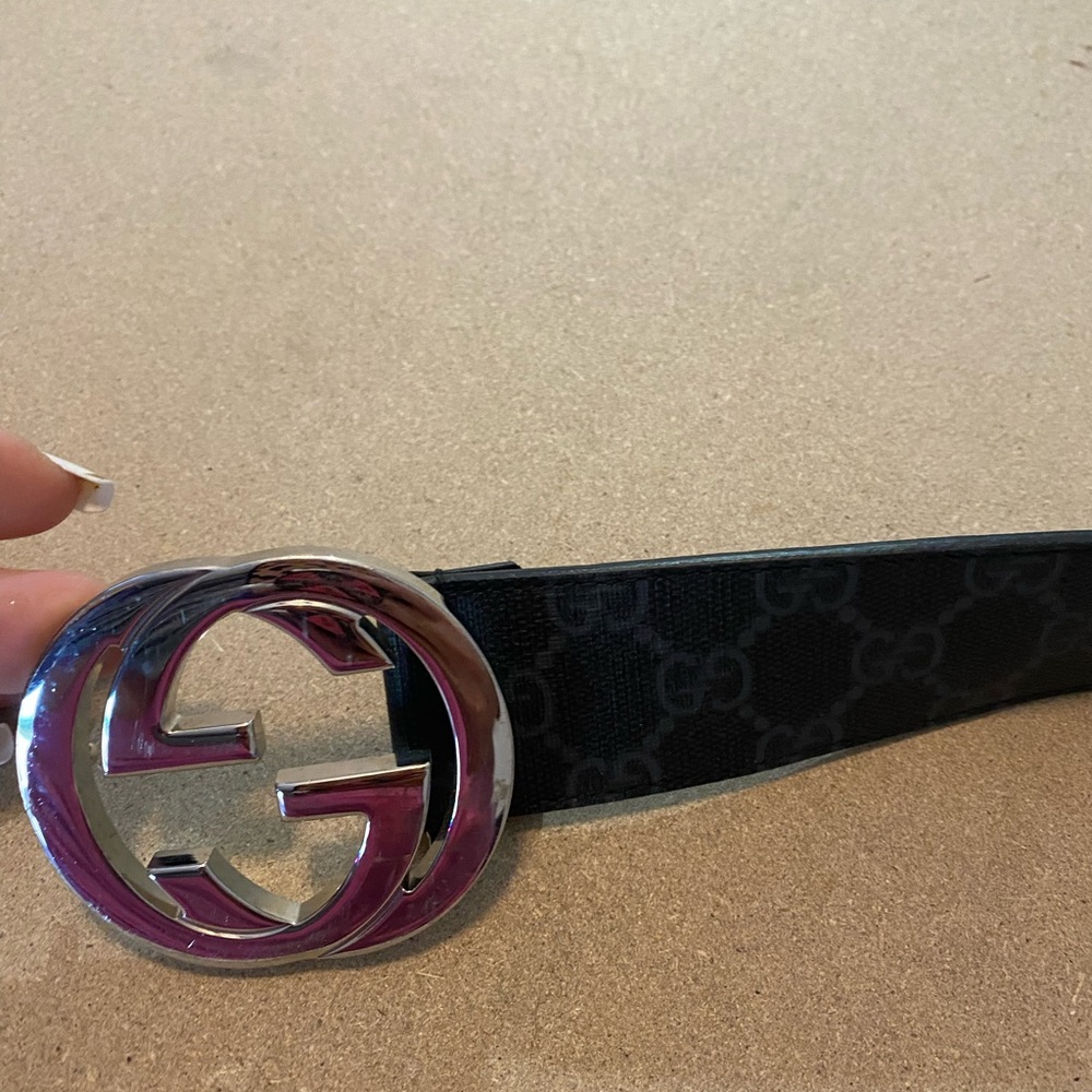 Gucci belt.